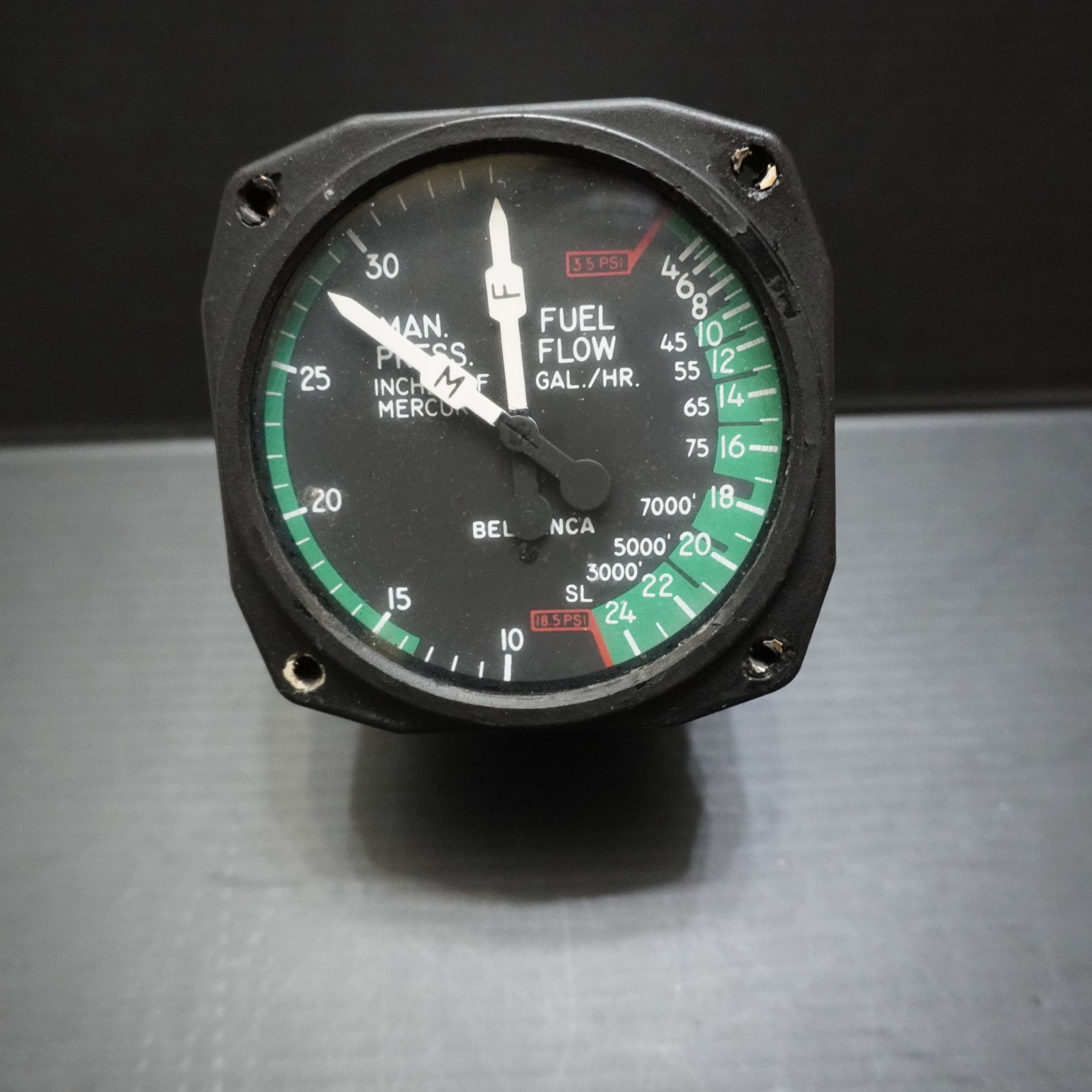 MacLeod Bellanca Manifold & Fuel Flow Instrument Gauge 735-303 1971.