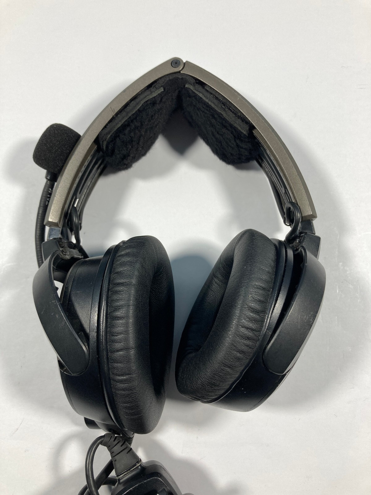 Bose A20 Aviation Headset w/Helicopter u174 Plug and Soft Case- Used Cond. READ