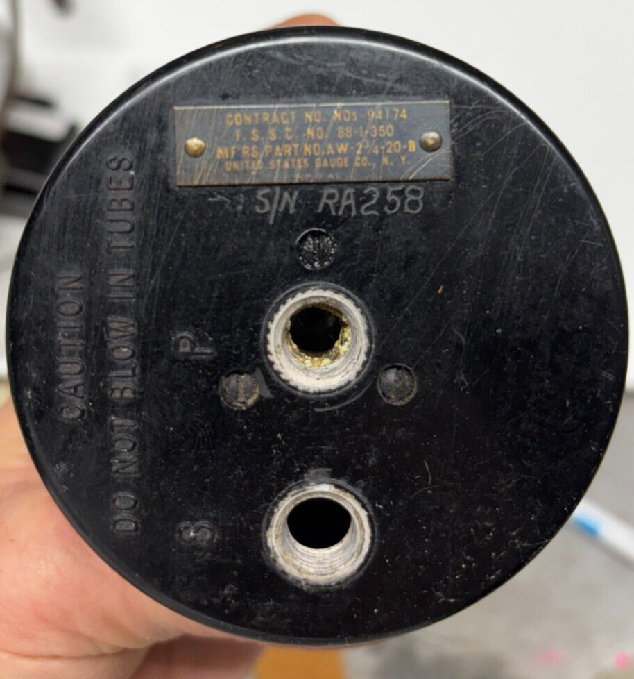 US. Gauge WW2 Airspeed Indicator PN AW-2 3/4-20-B, 0-430 Kts