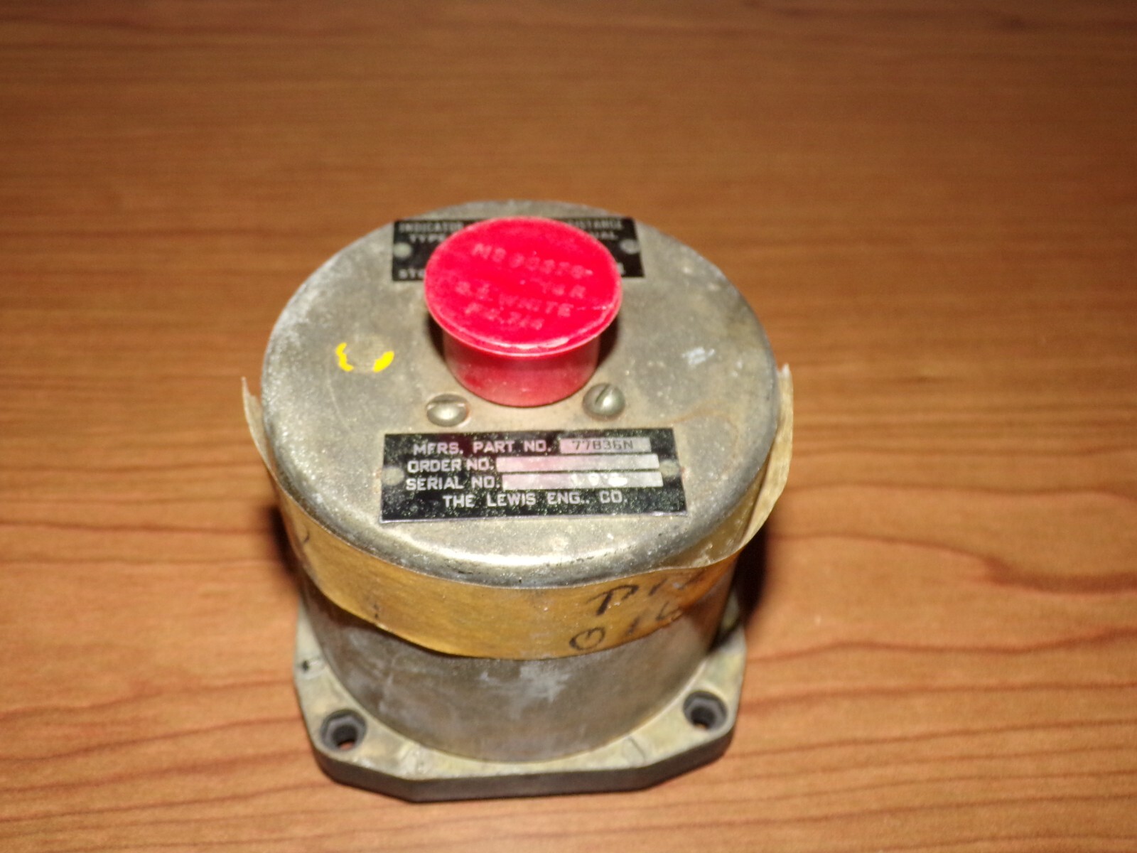 Vintage Aircraft Dual Thermometer Gauge AN5795-6 The Lewis Eng Co