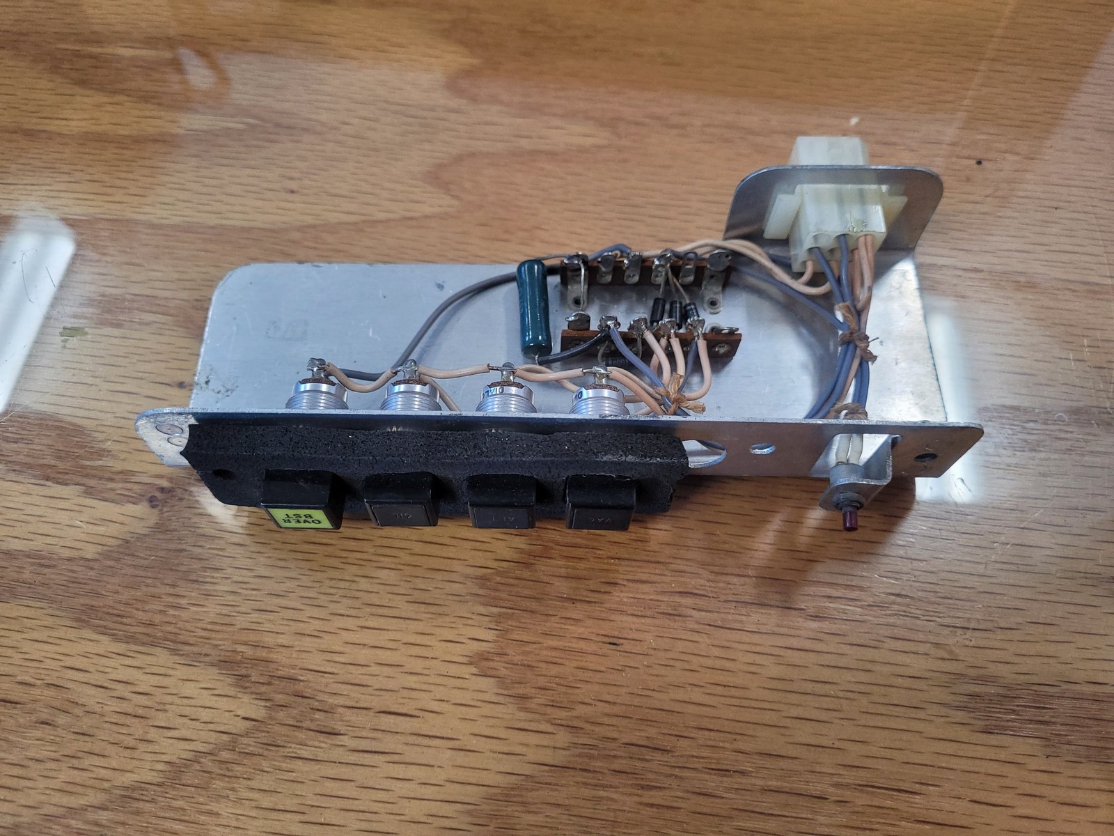 Bellanca Cruisair Engine Annunciator Lights