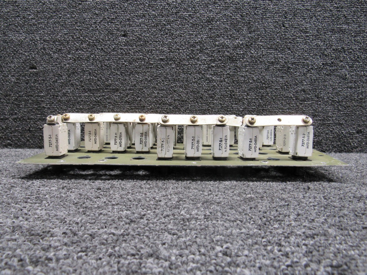 5818121-32 Cessna 421C Circuit Breaker Panel Assembly with Breakers