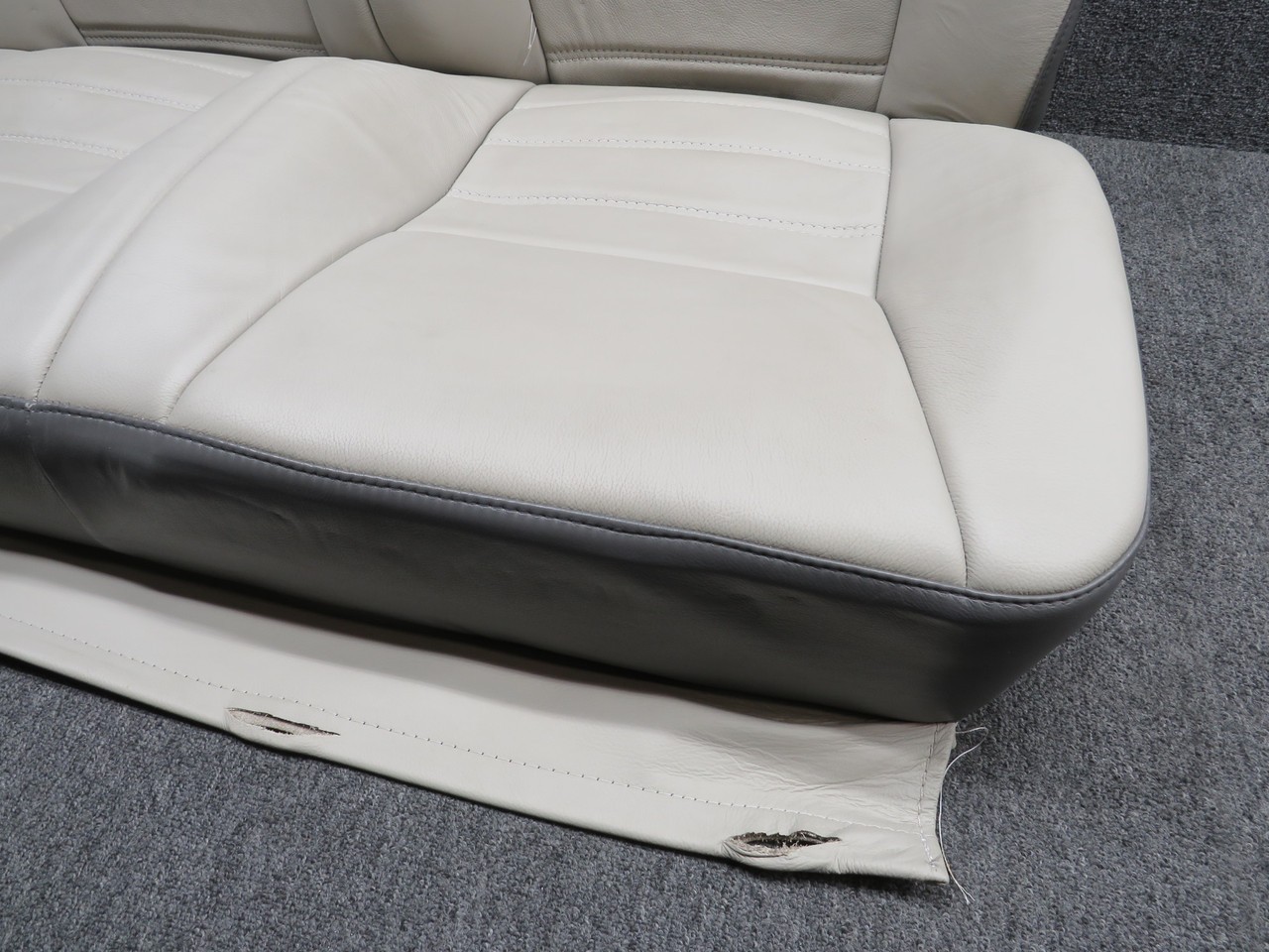 140204-501 Mooney M20J Rear Seat Assembly