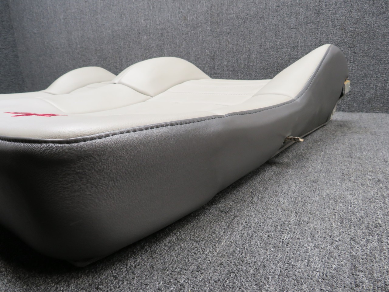 140204-501 Mooney M20J Rear Seat Assembly