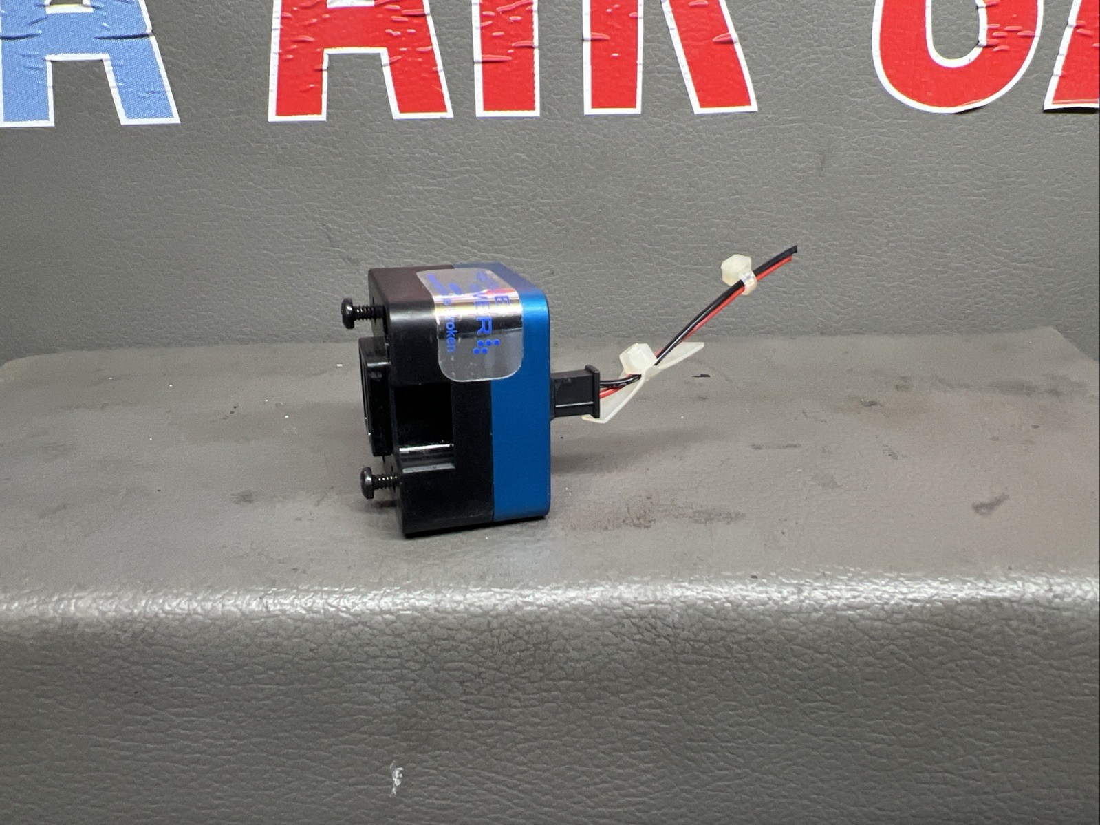 Mid Continent 6430102-3 True Blue USB Dual Charger W/ Connector 10/32V TA102