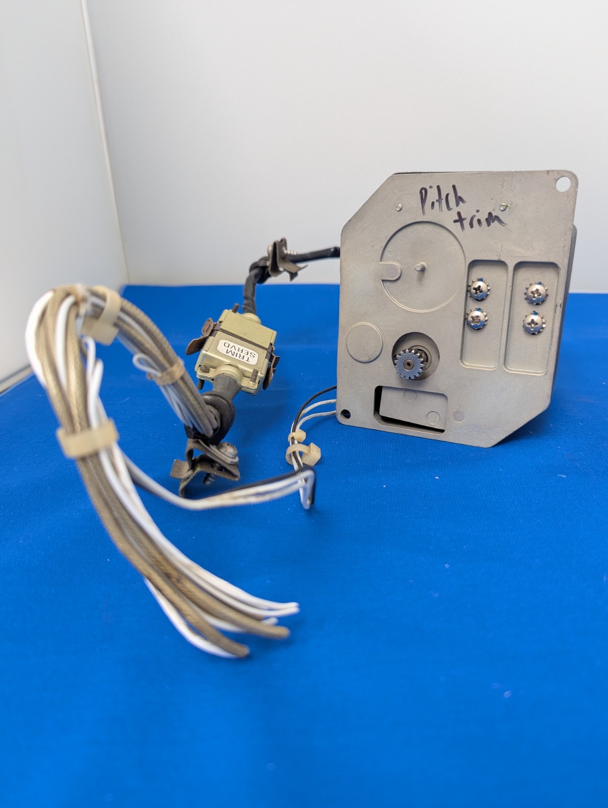 Mooney Autopilot Trim Servo PN: 065-0029-28 SN:6811