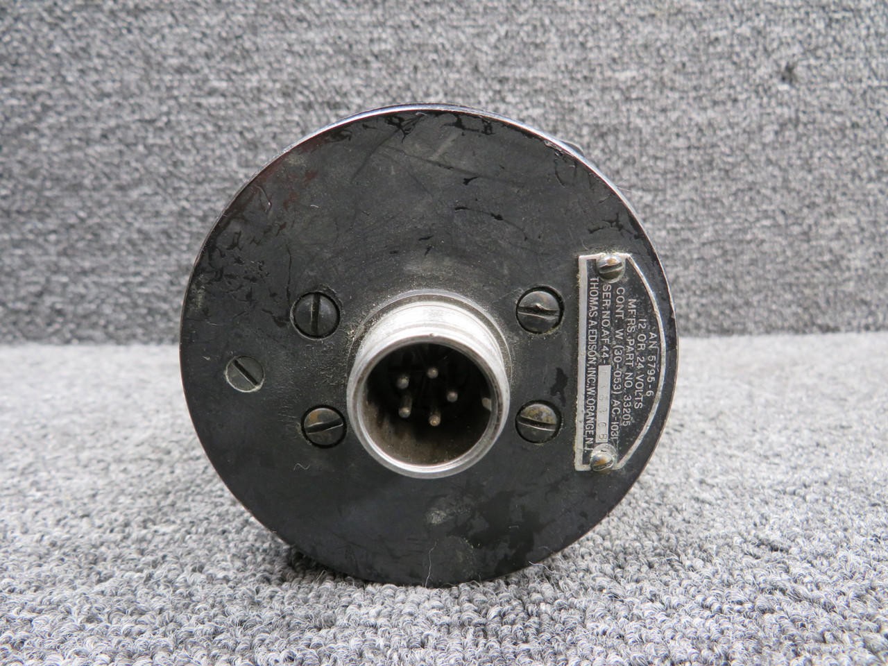 33205 (Alt: 26-82207-1) Edison AN5795-6 Dual Fuel Quantity Indicator