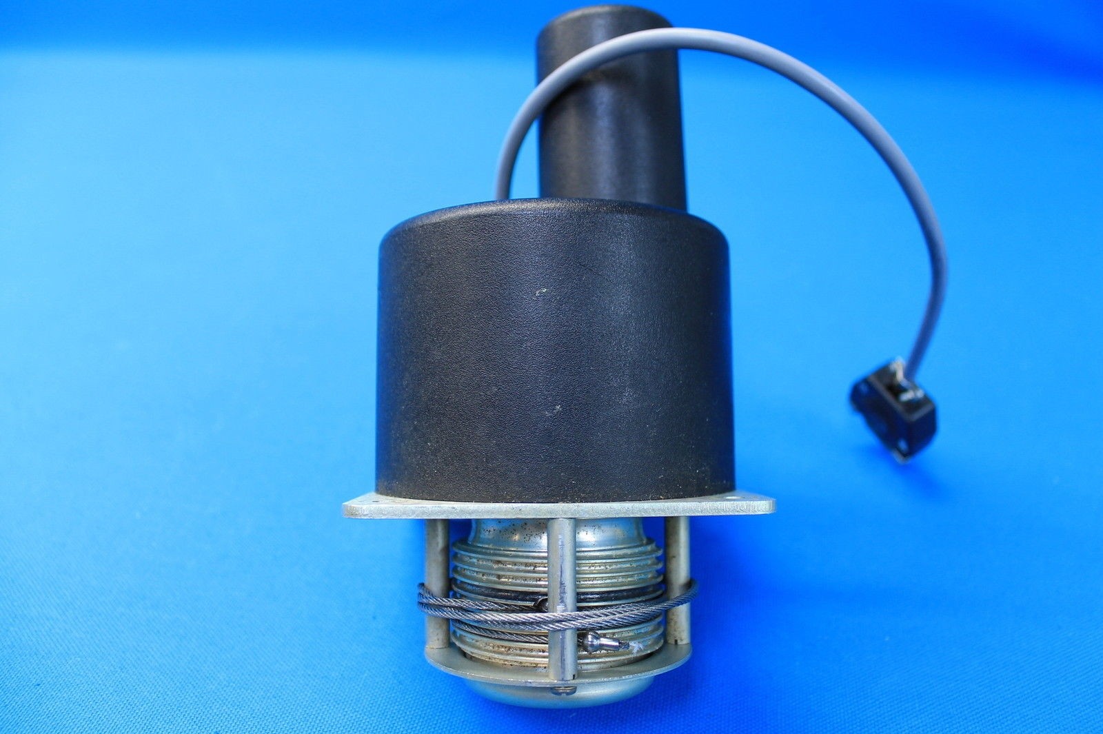 Used S-Tec Corporation AutoPilot Roll Servo Assembly P/N 0106-5-Y12 (17909)