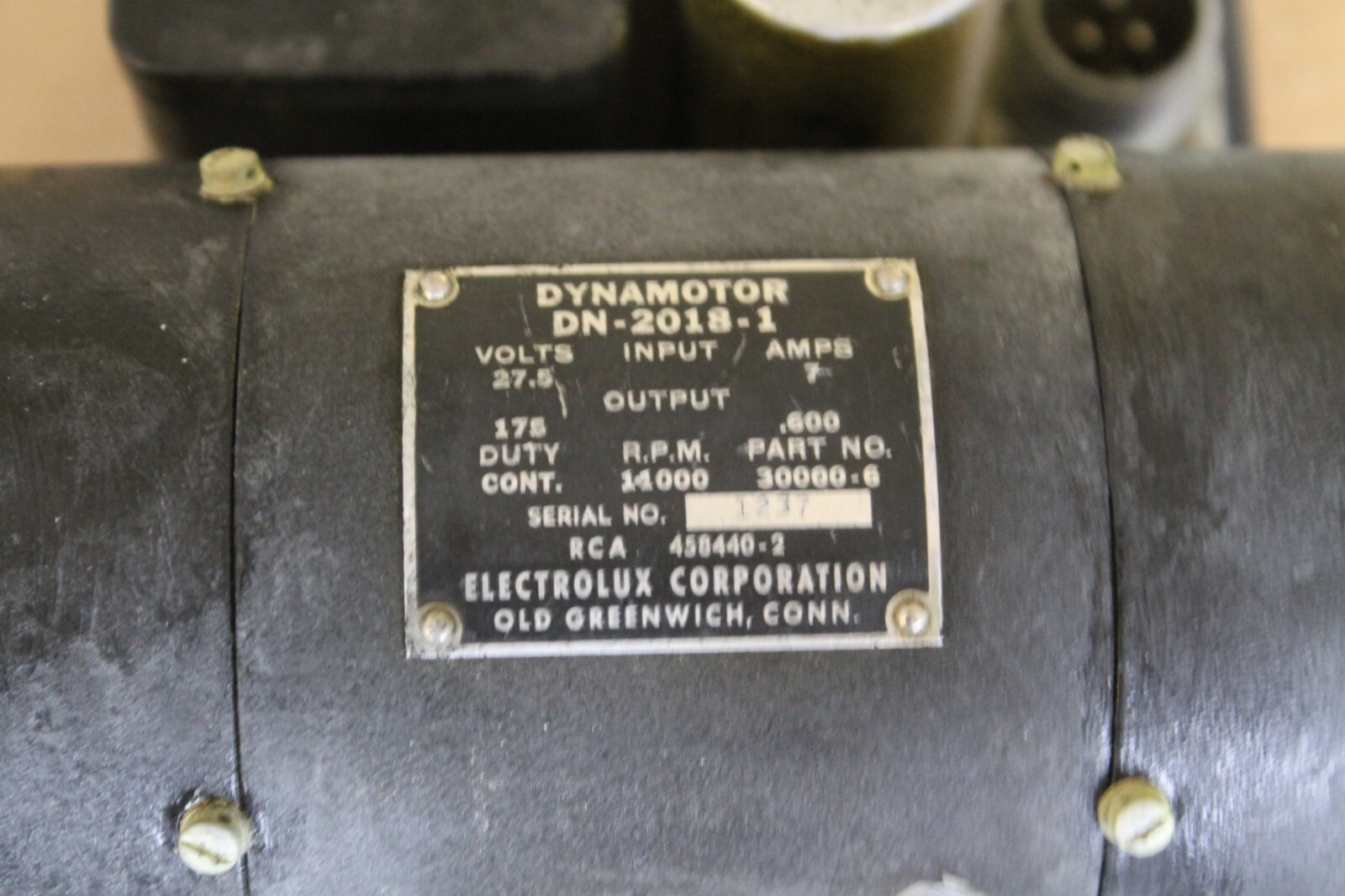 RCA DY-76/ AIC-10 27.5 VDC DYNAMOTOR UNIT