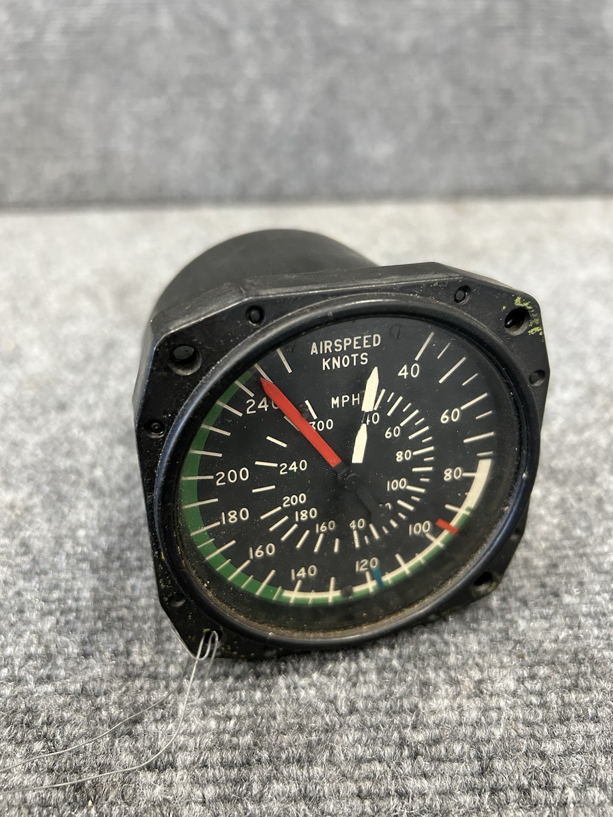 Piper Cheyenne PA31T Airspeed Indicator | AW2829AE01 (Alt: 50099-3-2) (4)