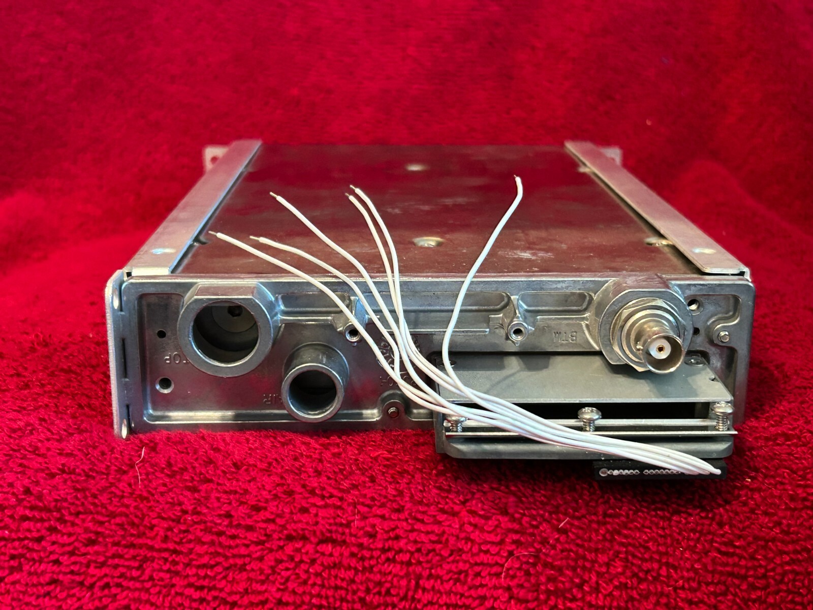GARMIN GTX 33 TRANSPONDER P/N 011-00779-00 WITH TRAY AND CONNECTOR