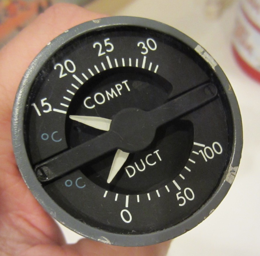 WESTON TEMP COMPT SUPPLY DUCT GAUGE P/N 520898