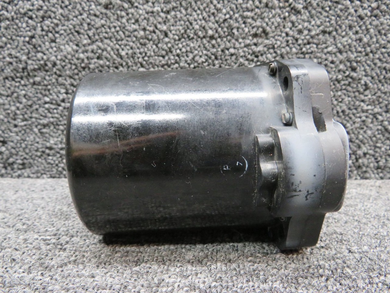 22-991-02-1A (Alt: S-1392N1) Weston Rate of Climb Indicator (Faded Face)