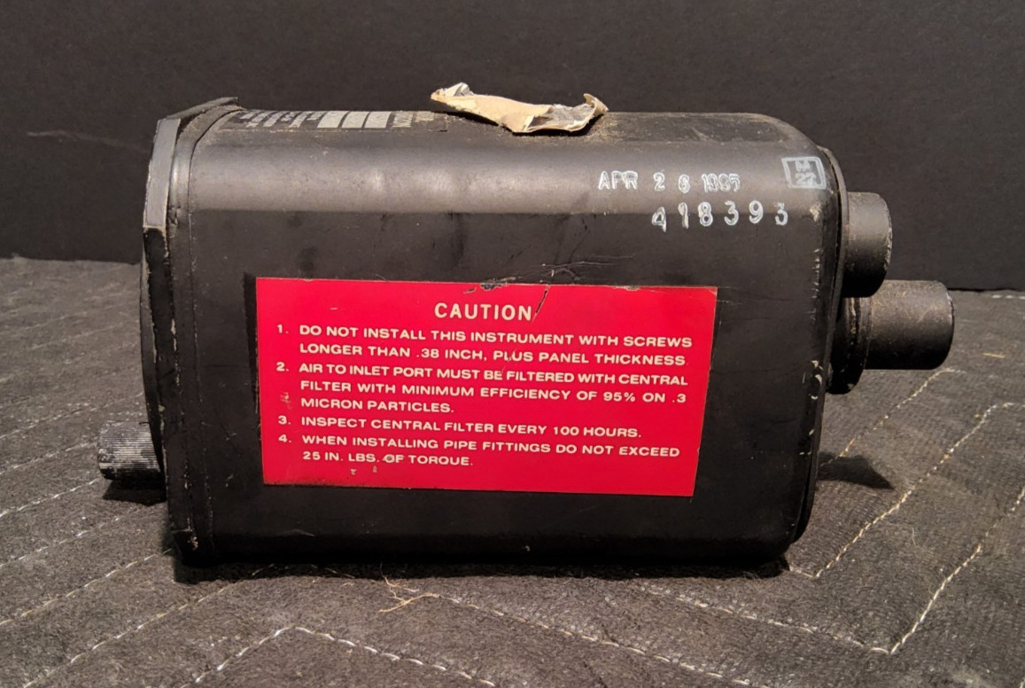 R.C. Allen RCA22-7, Vacuum gyro artifical horizon instrument, p/n; 102-0041-04