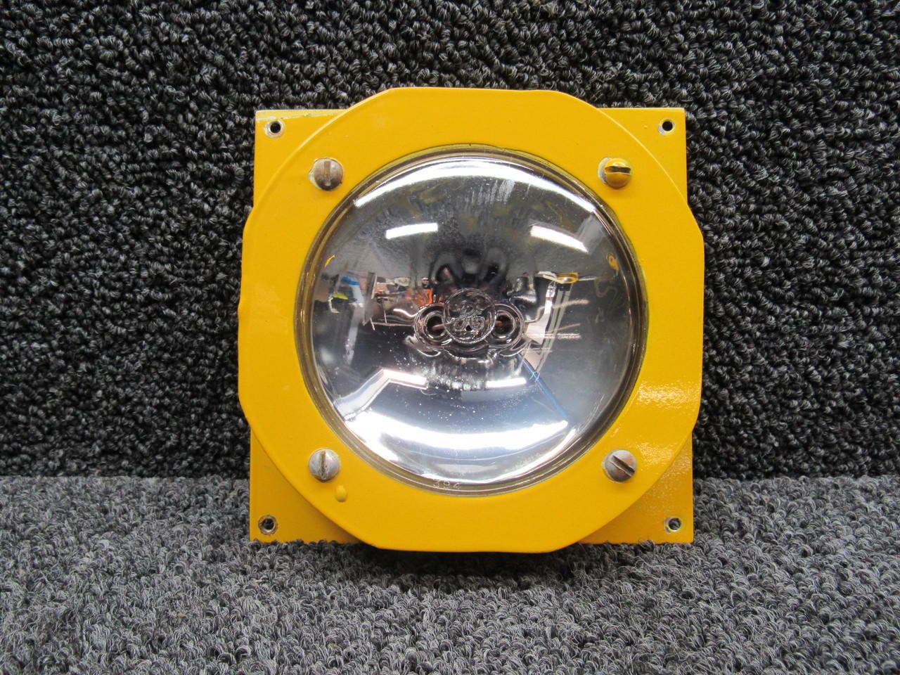 192527 / 192513-4 / 4509 Bellanca 17-30 Landing Light Assembly
