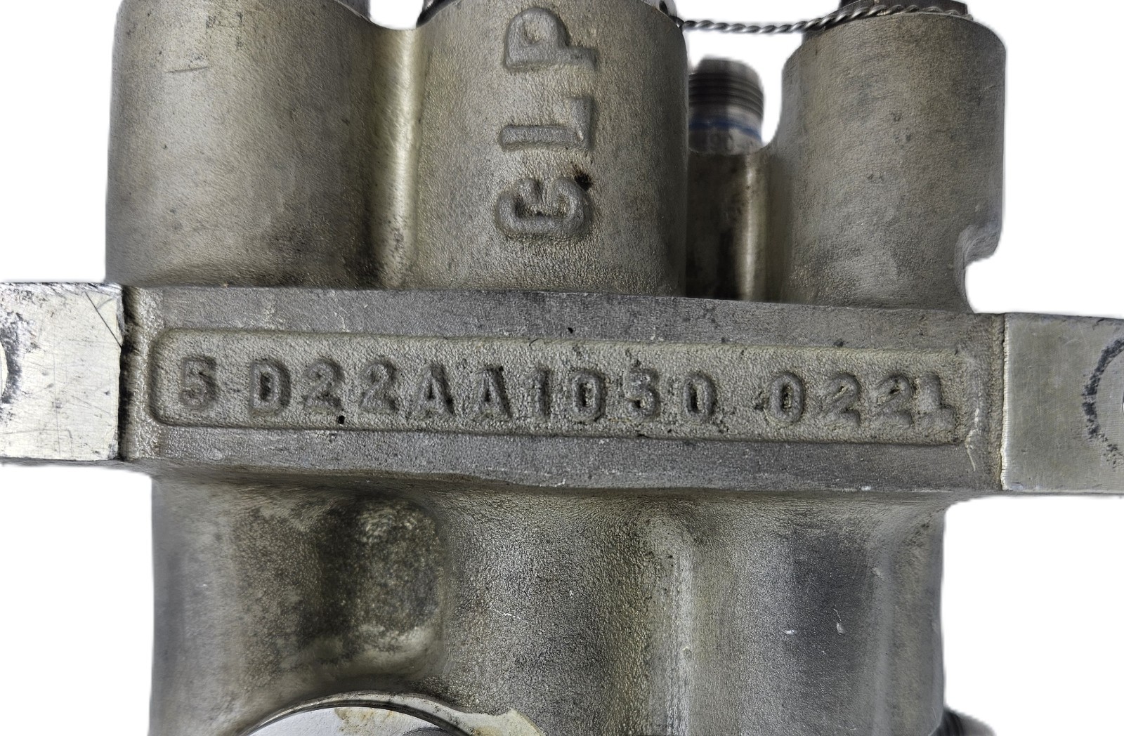 LUCAS FMS PARIS (F6103) D22AA1043 FUEL RETURN VALVE [FAST SHIPPING]