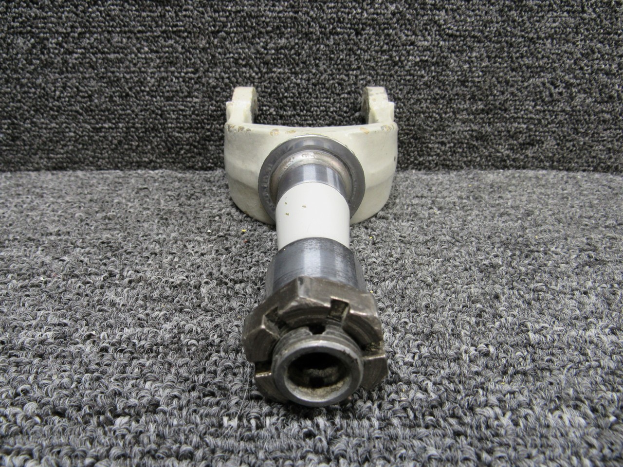 14929A Embraer EMB110 Main Landing Gear Fork LH