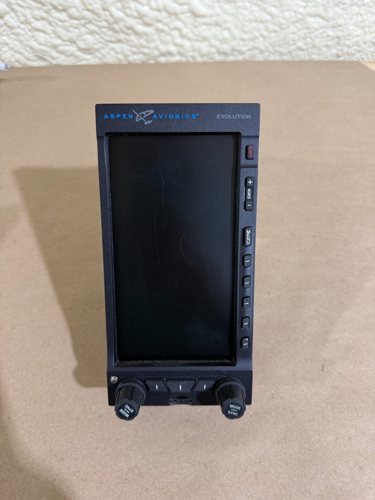 ASPEN EFD 1000 PFD P/N 910-00001-001 WITH CONFIGURATION MODULE AND CONNECTOR