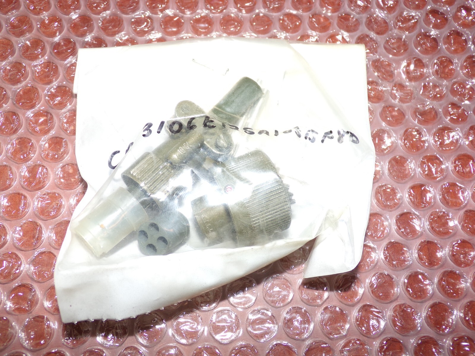 Dassault Falcon CA3106E12SA10SBF80 Connectors with Silver Pins