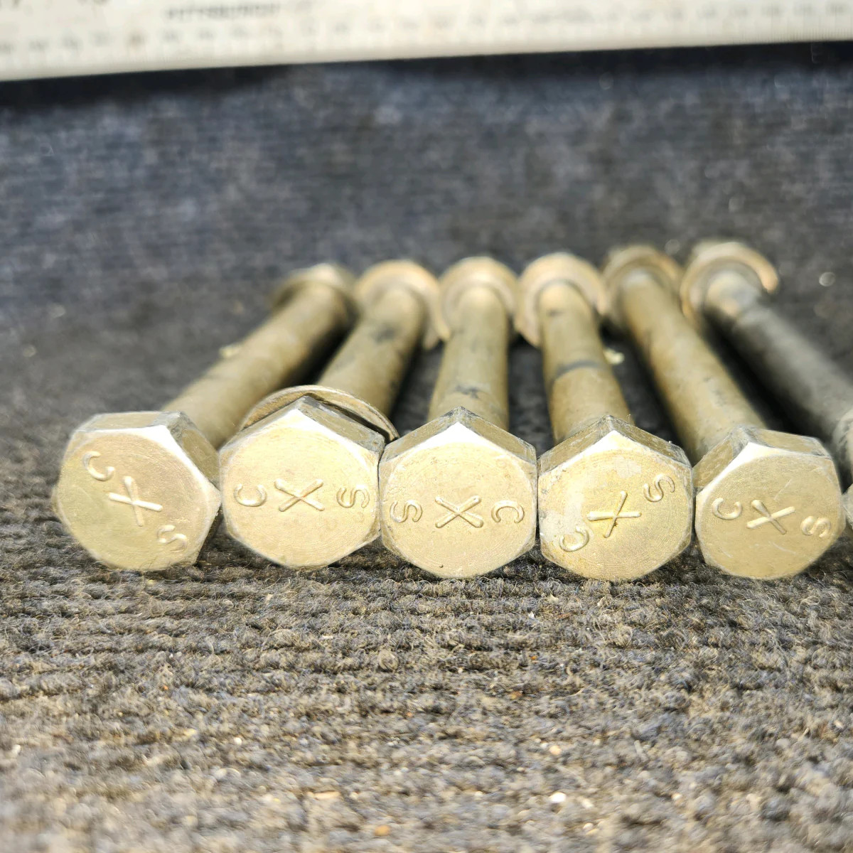 A2513-16 | Cessna 172E | Prop Bolts (6) (1/2 Bolt 3/4 Head 4.75 in Long)