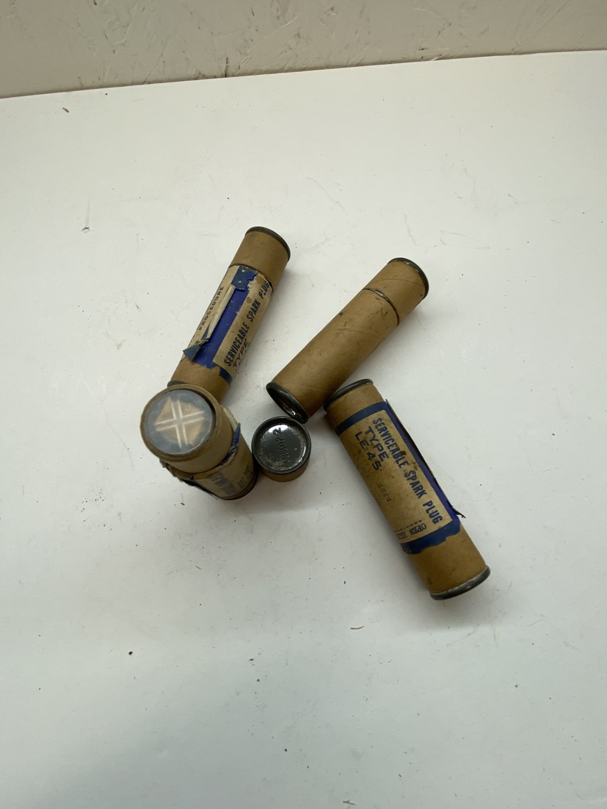 4 -NOS AUTOLITE SH2M IN ORIGINAL IN TUBE – military auxillary power unit plugs??