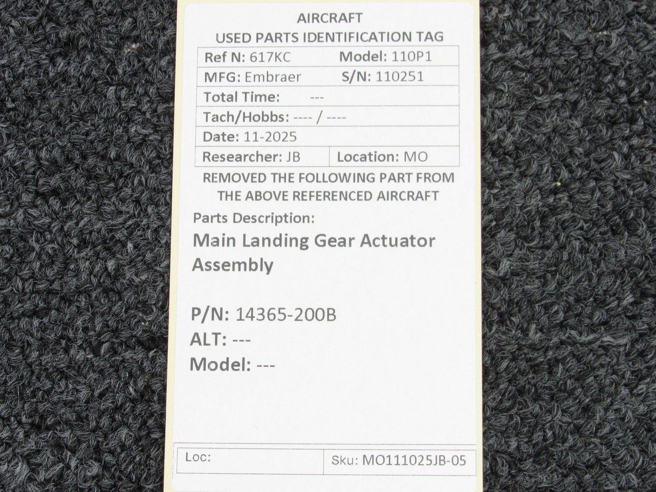 14365-200B Embraer 110P1 Main Landing Gear Actuator Assembly