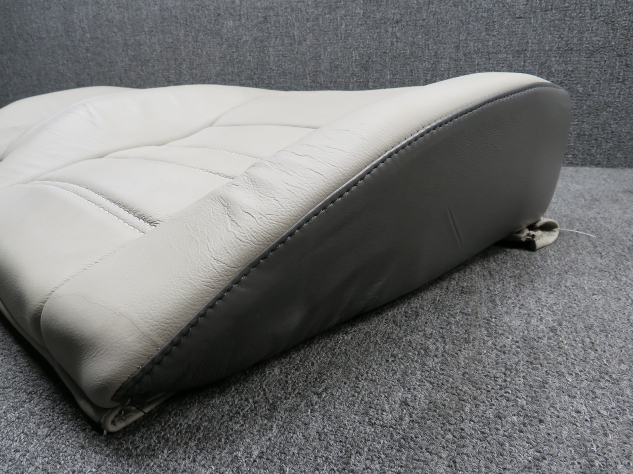 140204-501 Mooney M20J Rear Seat Assembly