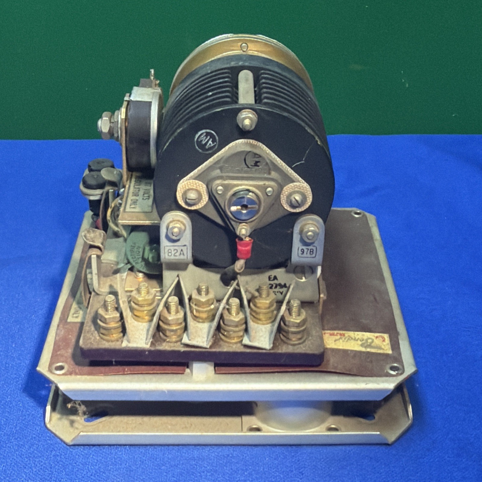 1598-1 Bendix Aviation Corp WW2 Regulator; Voltage, D.C. Generator 117 Volts