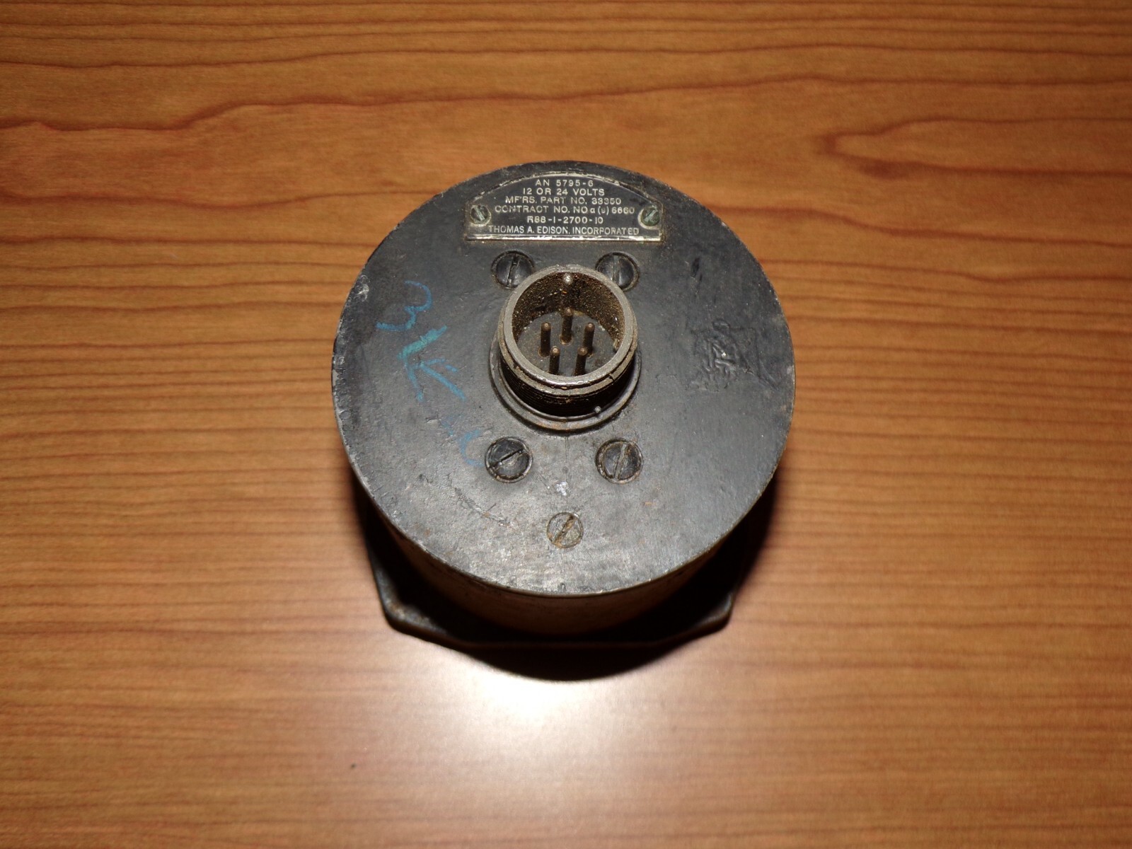 33350 Thomas A Edison AN5795-6 Dual Oil Temperature