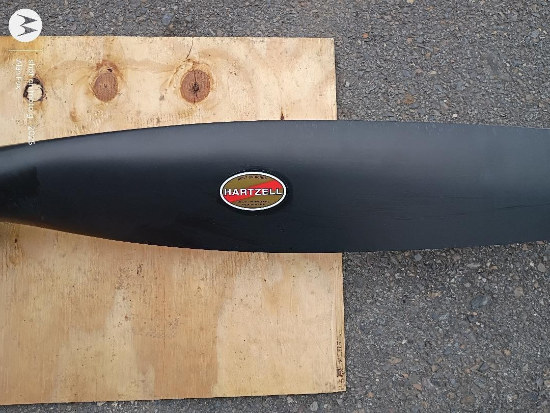 Hartzell Propeller HC-C2YR-1BF F8477-4 with Logs 269.5 since new in 2014