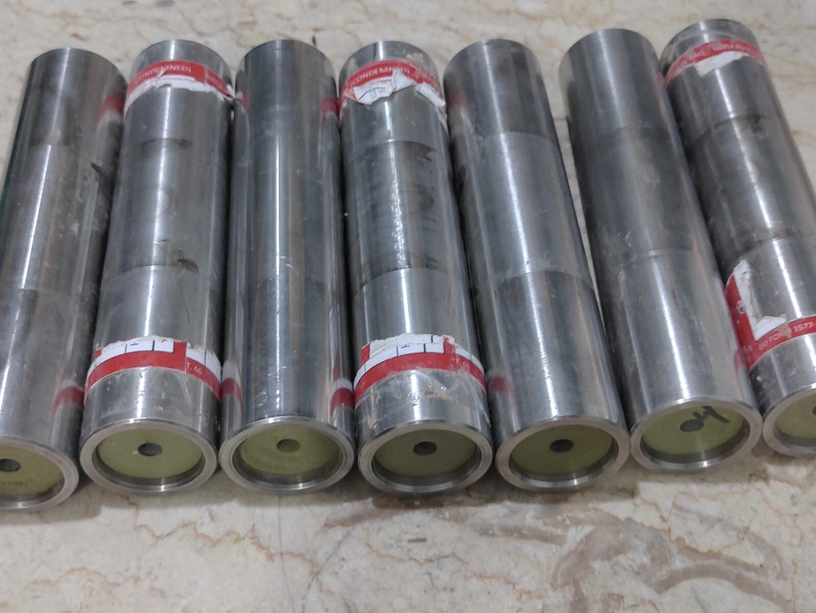 Lot of 7 Rotor Link Pin Assembly 7-211411199-3 Boeing | FedEx or DHL