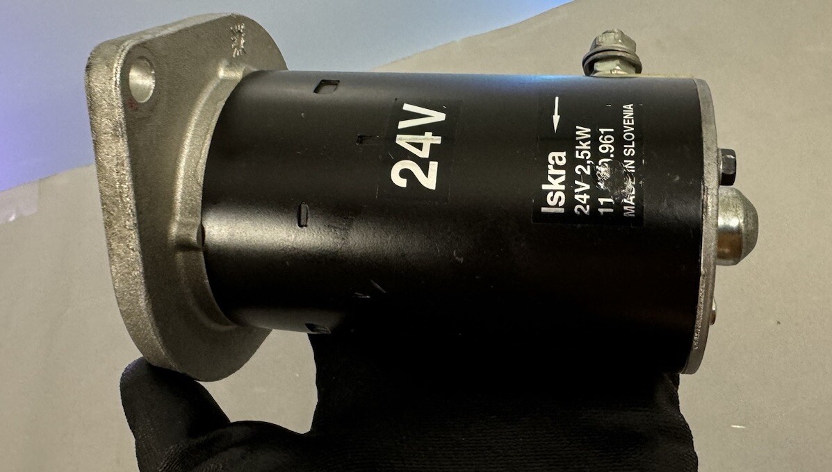 Iskra TCM Continental 24V Starter 655566H24V NO Documents VGC Ships FAST
