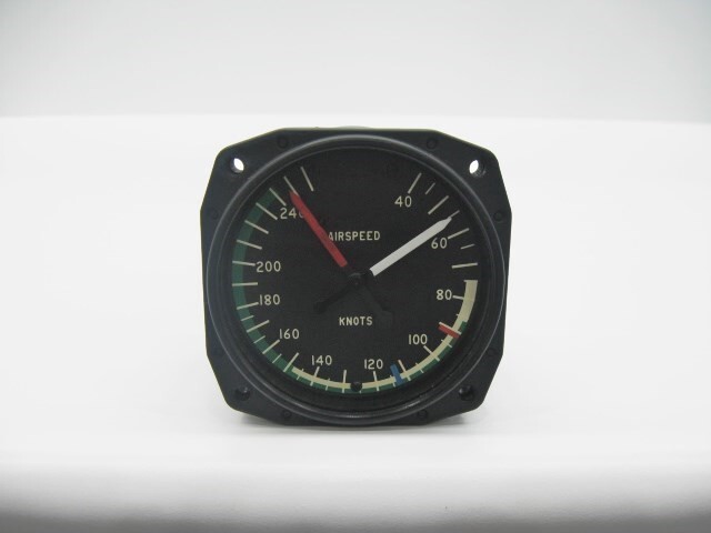 U.S. Gauge AW2829AE02 Airspeed Indicator – 40-260 knots – Piper Cheyenne II