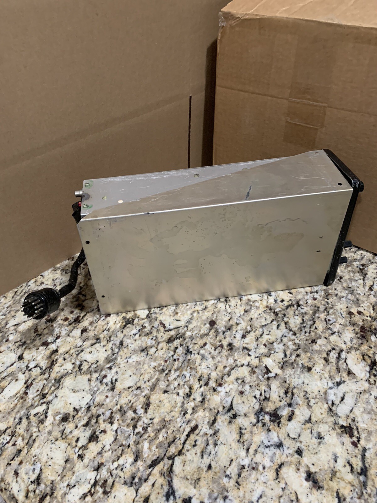 GENAVE ALPHA/200 NAV-COM AIRCRAFT RADIO – Untested Sold As Is For Parts