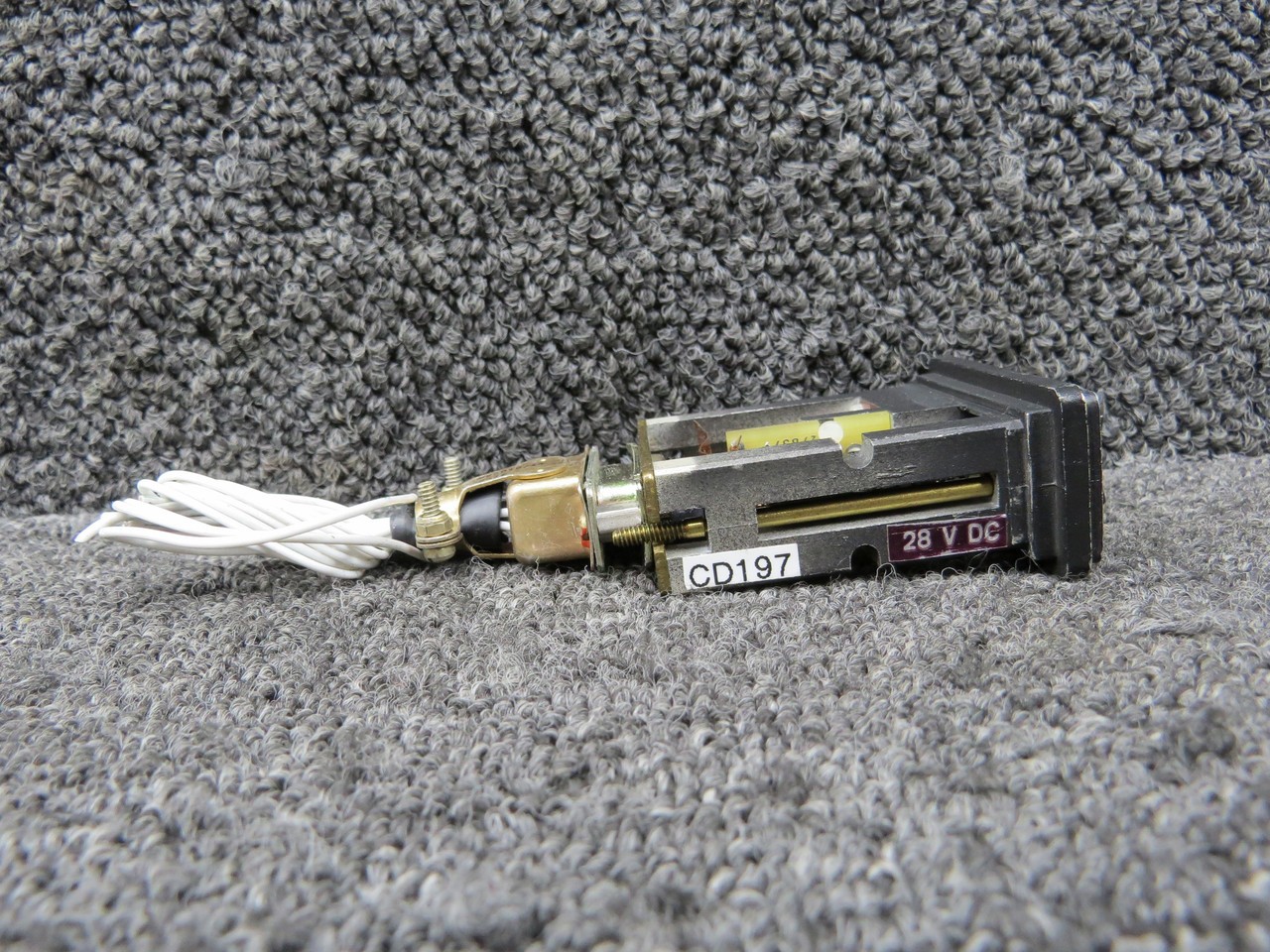 1C763-2 Century Flight Systems Yaw Dampener Controller Switch (Volts: 28)