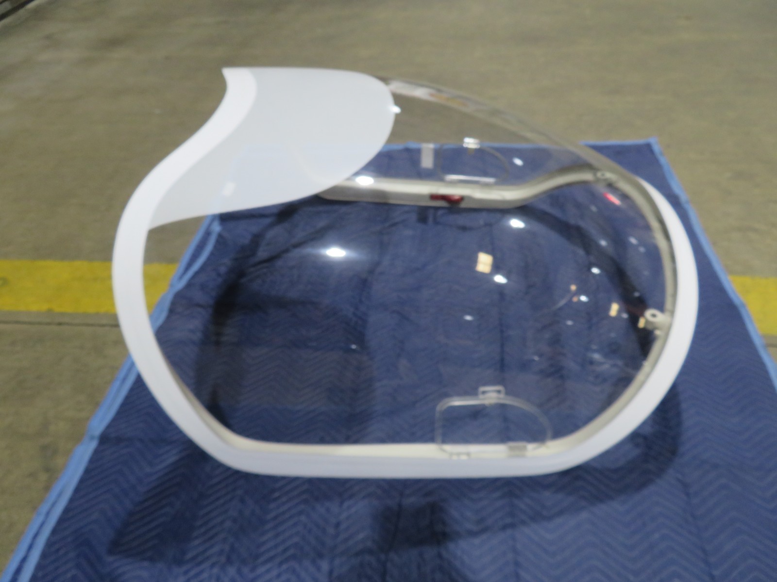 Diamond DA-40 Canopy Clear Tint P/N D41-5210-00-00 (0526-98)