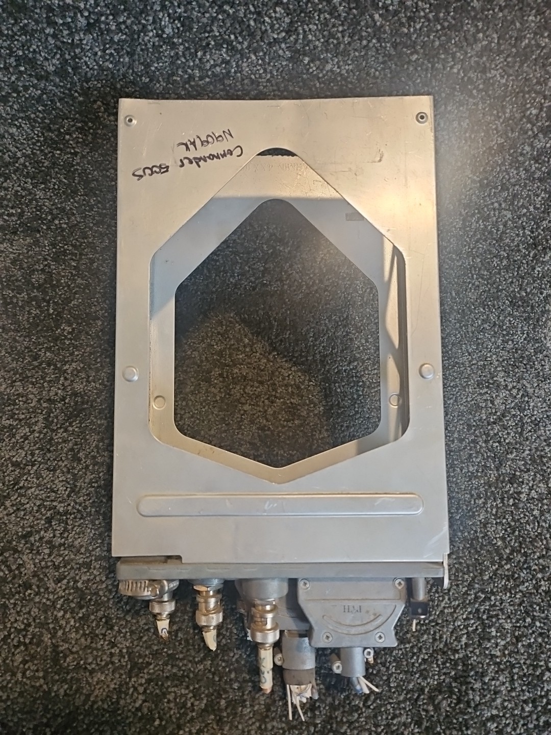 Garmin GNS 400/500 Mounting Tray PN: 115-00243-00 w/Backplate PN: 011-00676-00