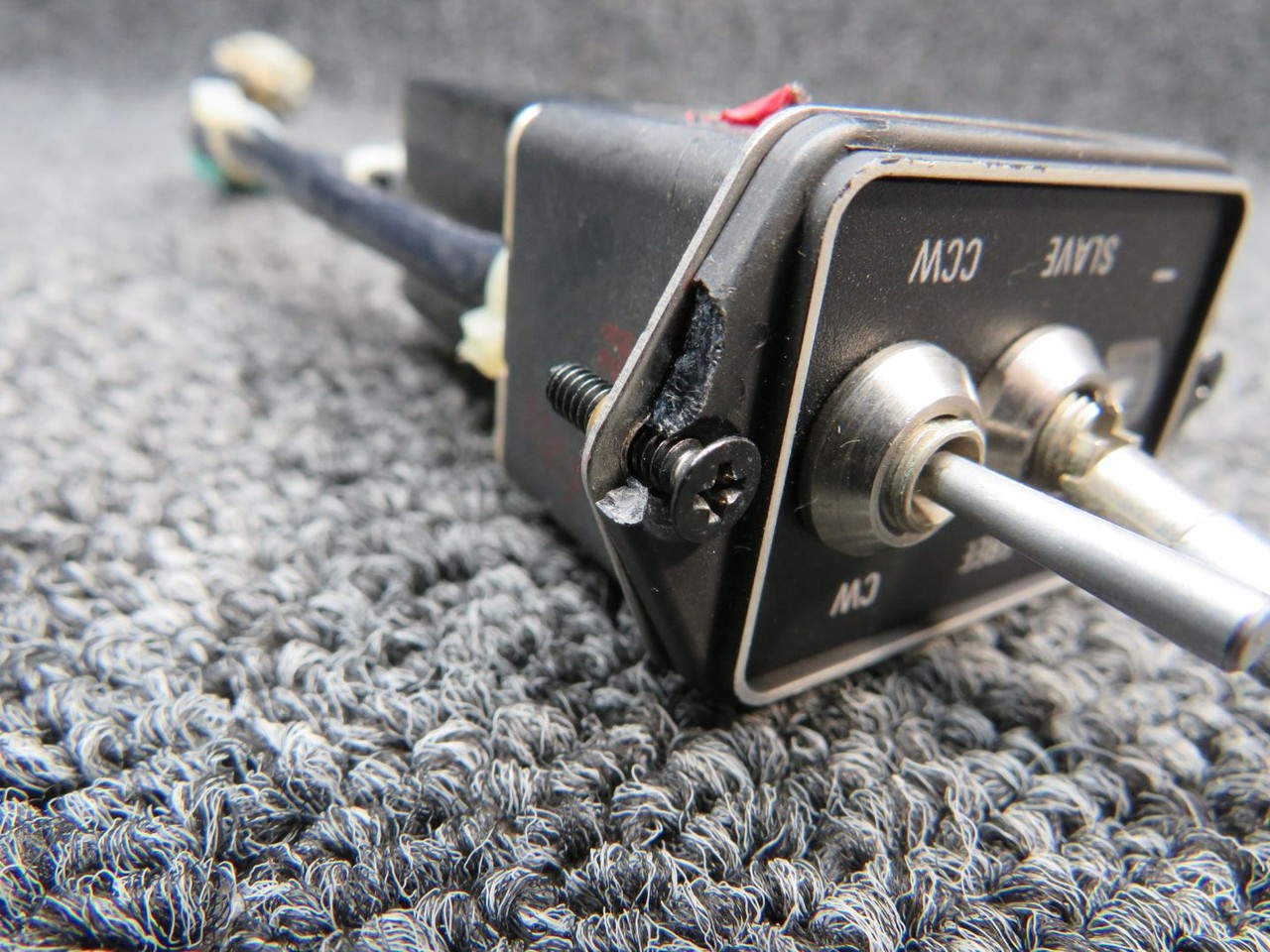 071-1242-05 King Radio KA-51B Radio Slaving Accessory (Broken Ears)