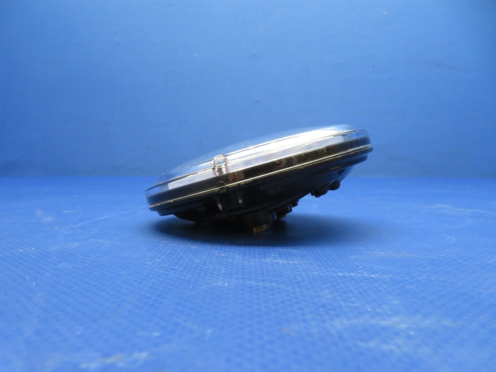 Beech 76 Duchess Whelen PLED1L Landing Light 14v 01-0771424-10 TESTED (0226-207)