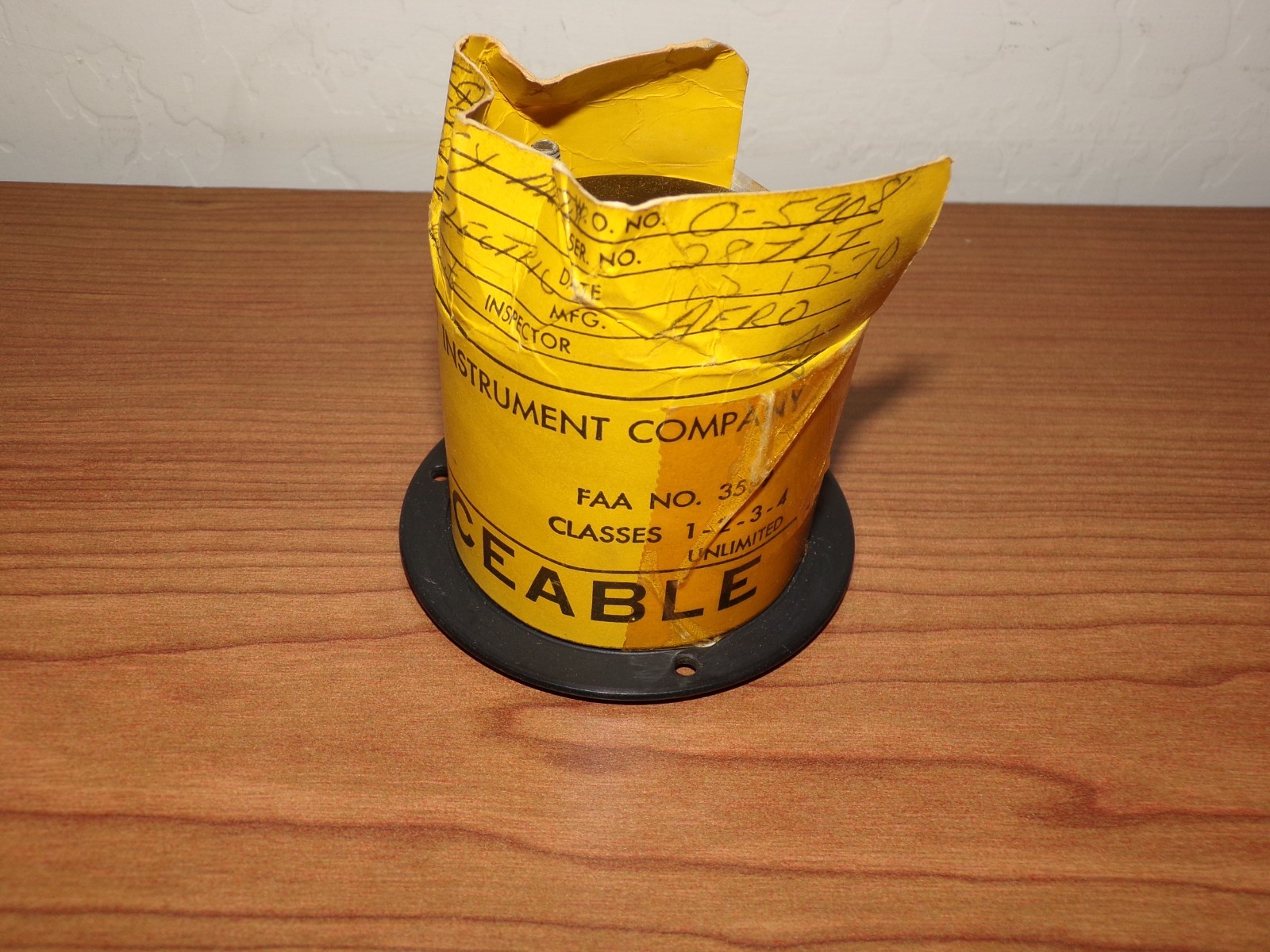 Aero Instrument Co. Model 4059-153 Frequency Gauge 420hz, North Hollywood CA