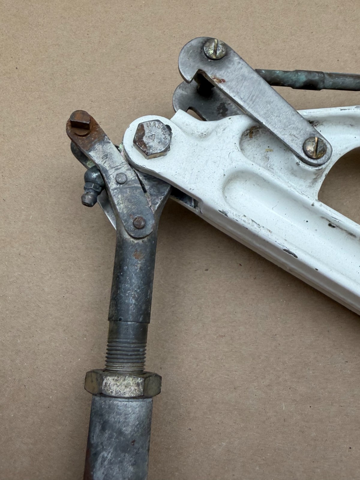 Piper Main Gear Truss Assembly RH P/N: 20766-2 (1869)