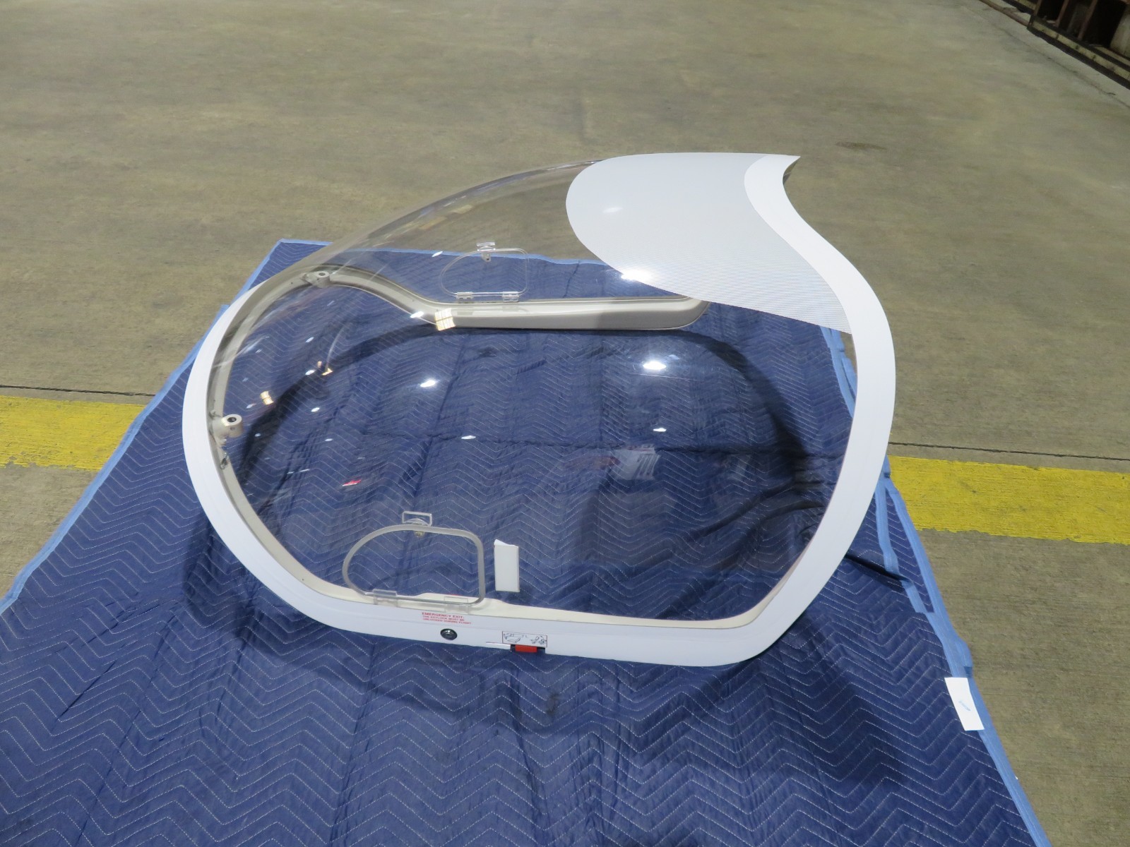 Diamond DA-40 Canopy Clear Tint P/N D41-5210-00-00 (0526-98)