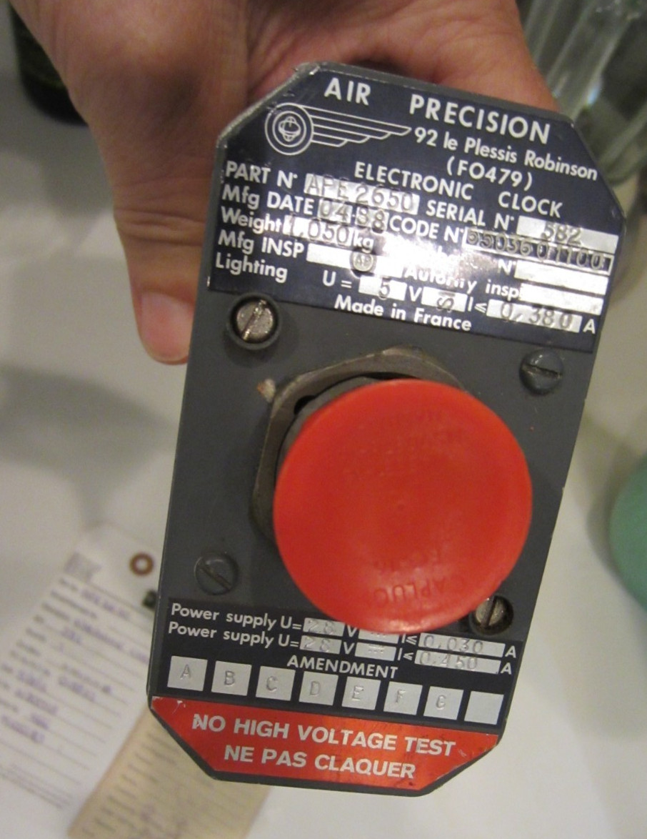 AIRBUS A300 ELECTRONIC CLOCK AS REMOVED AMERICAN AIRLINES N80058 AIR PRECISION