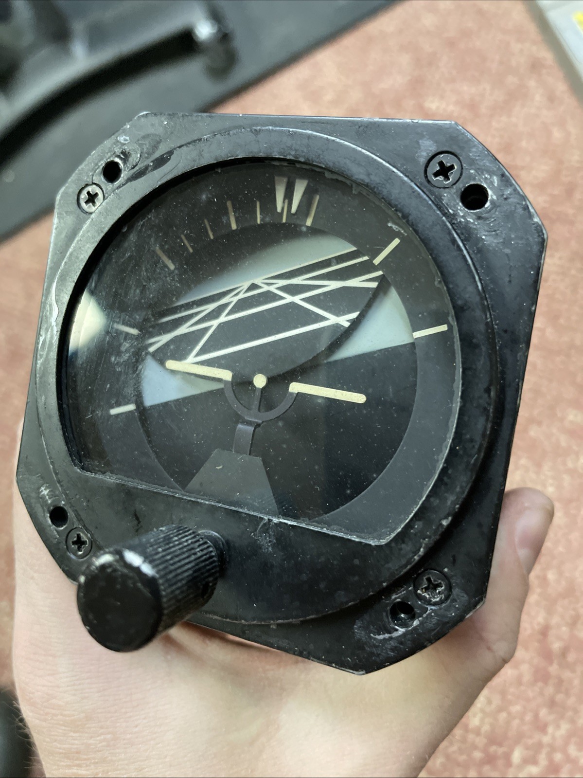 Cessna Aircraft R.C Allen Articial Horizon Gyro Indicator RCA 21-14 C661001-0503