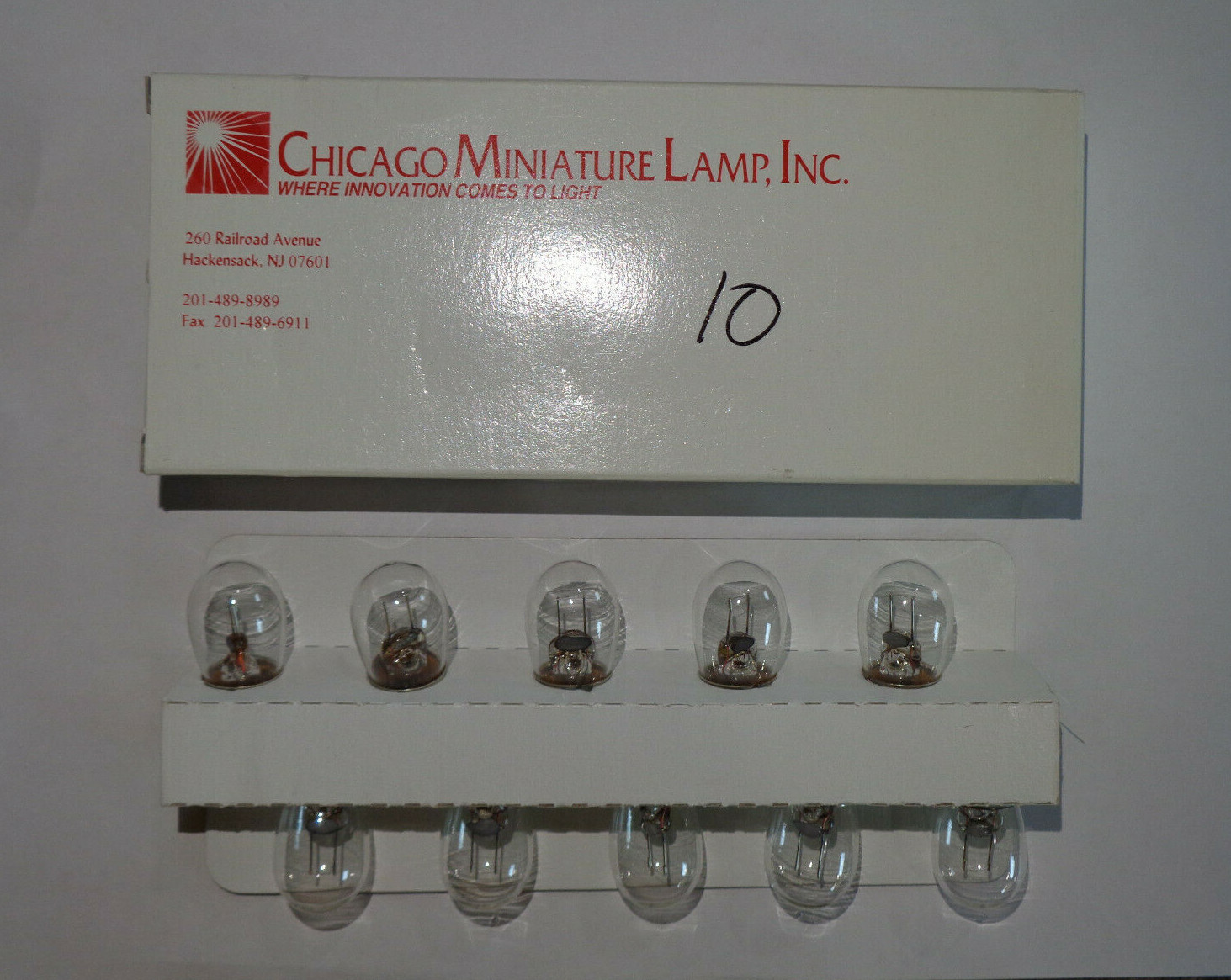AIRCRAFT LIGHT BULBS CM1317 SA GE1317 BY CHICAGO MINIATURE 10 EACH NEW