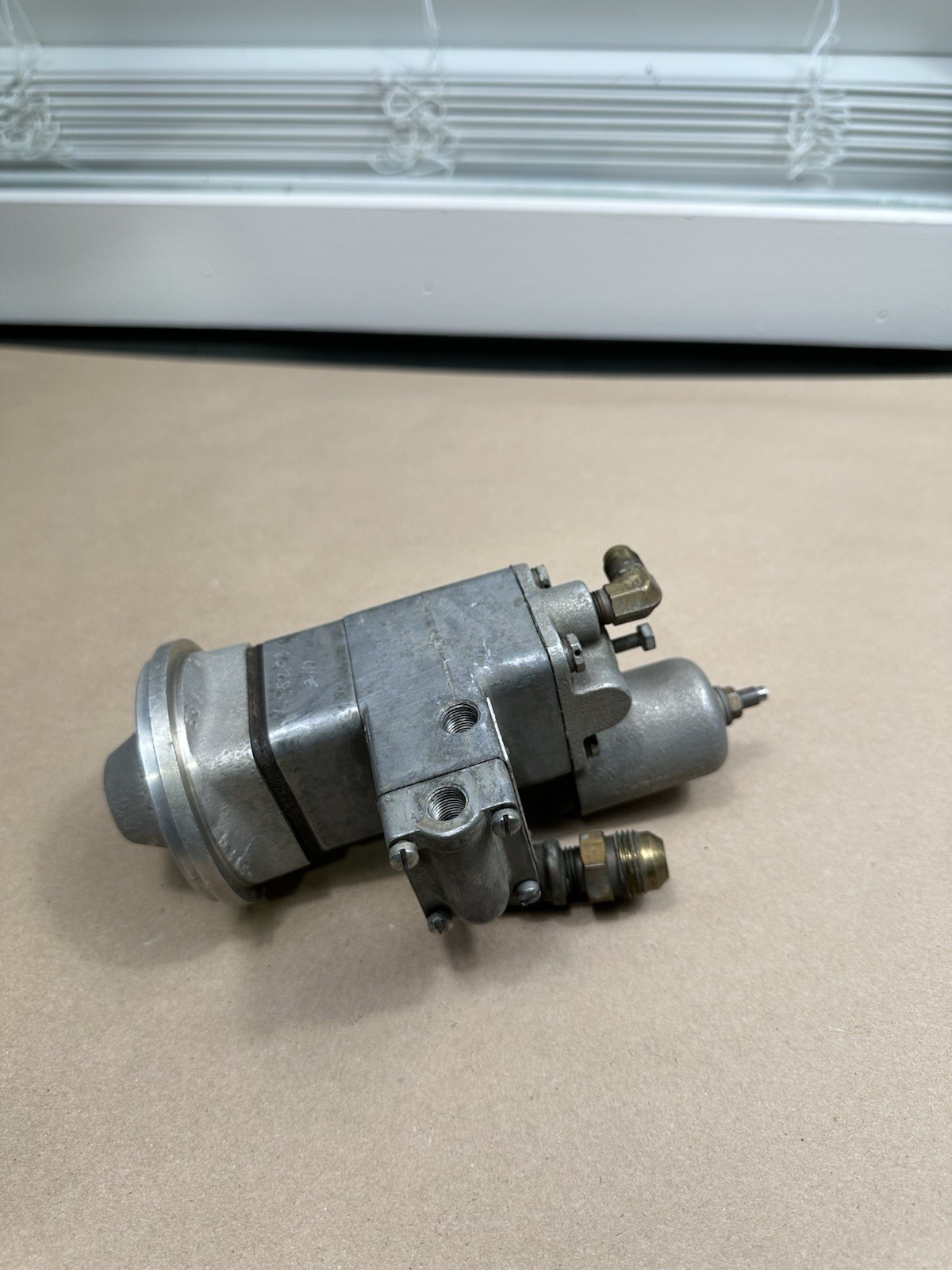TCM Continental Fuel Pump 632818-11 (D2867)
