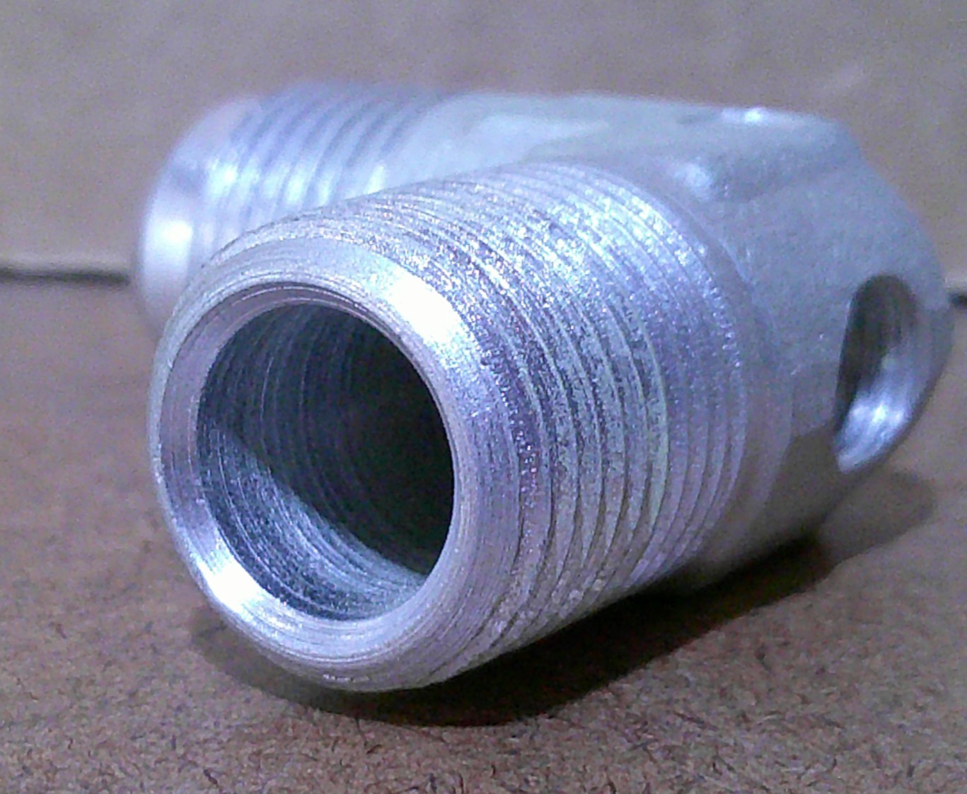 DEHAVILLAND DHC-2 BEAVER ELBOW FITTING C2P635 NEW