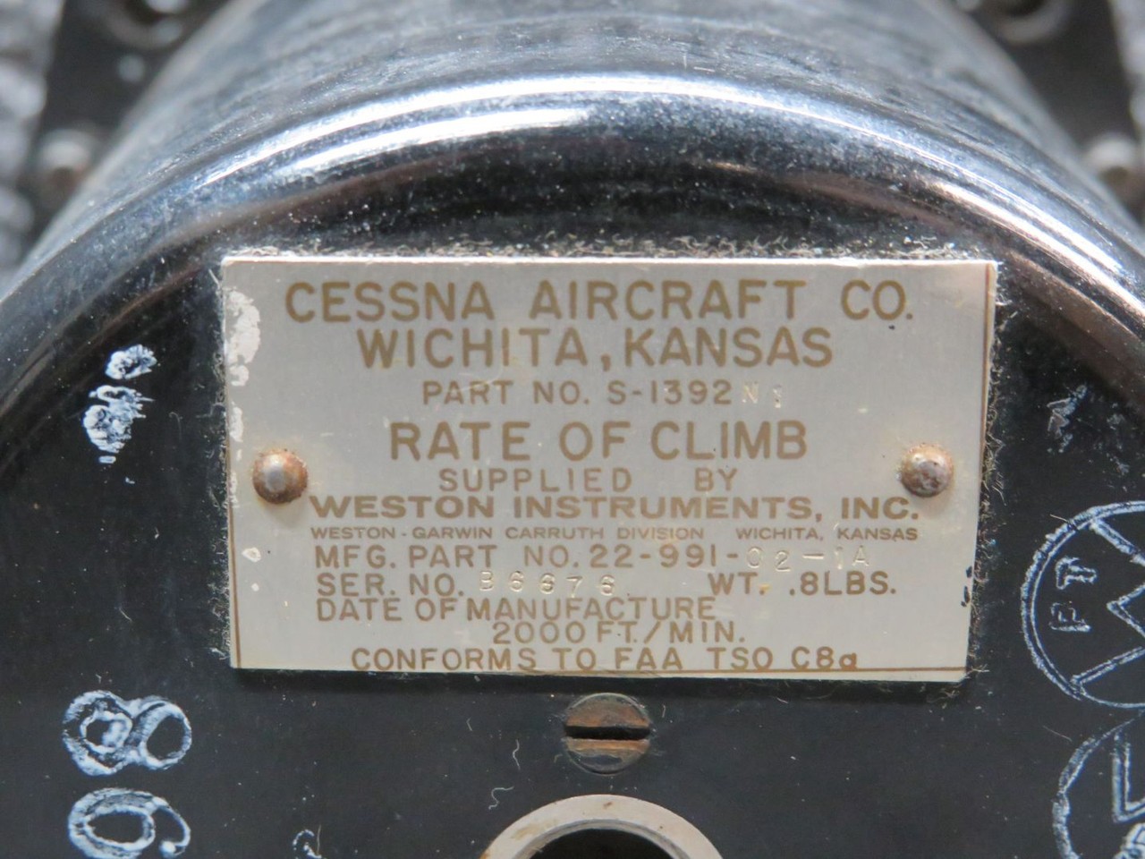 22-991-02-1A (Alt: S-1392N1) Weston Rate of Climb Indicator (Faded Face)