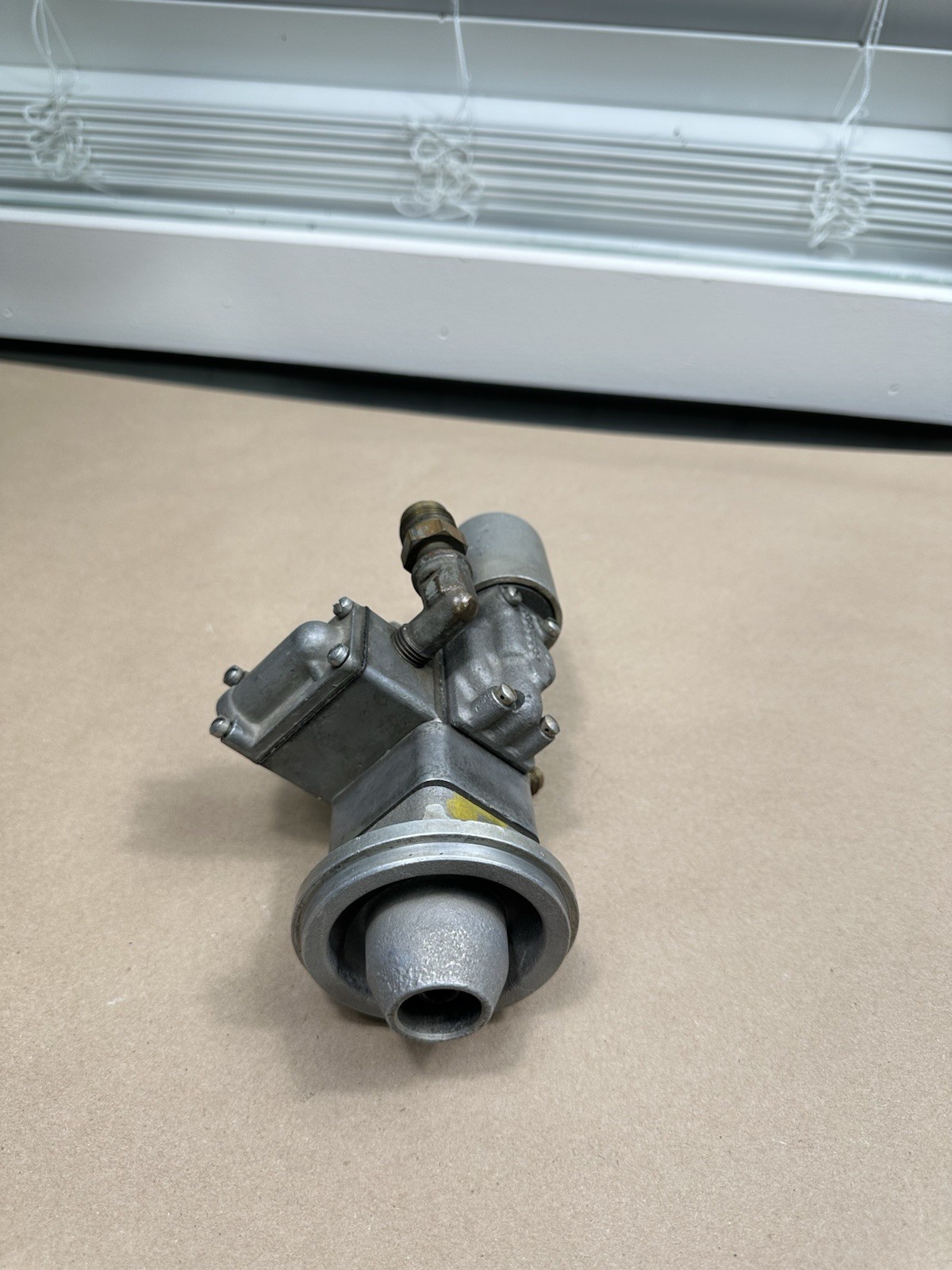 TCM Continental Fuel Pump 632818-11 (D2867)