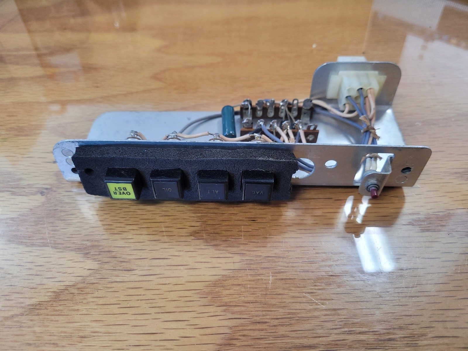 Bellanca Cruisair Engine Annunciator Lights